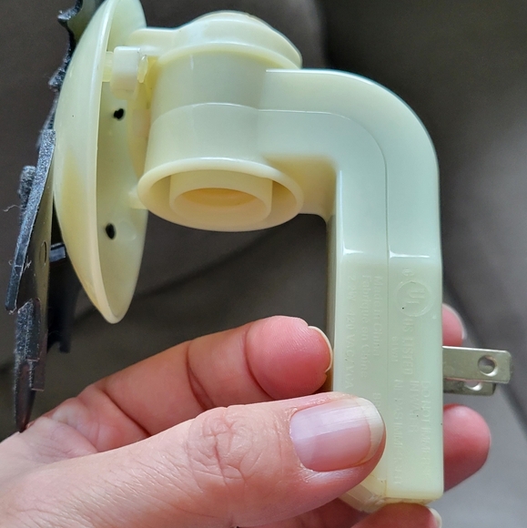 Bath and Body works Halloween plug in - Picture 5 of 5